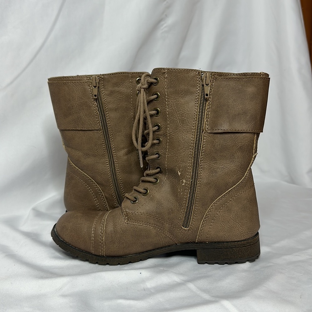 Gently Used Rampage Jaycee Zip-Up Combat Boot - Picture 3 of 7